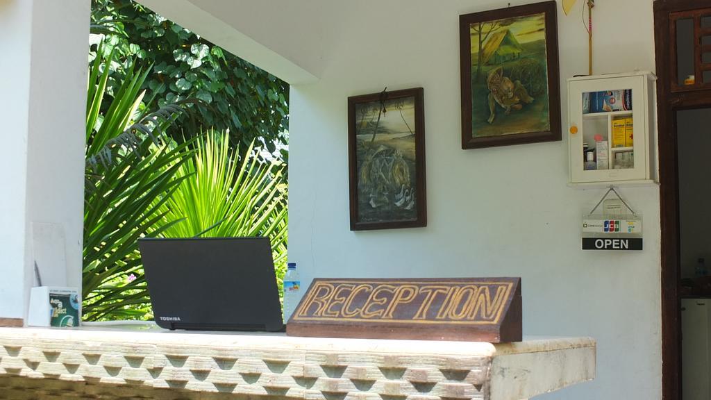 Ricel Homestay Gili Trawangan Exteriör bild