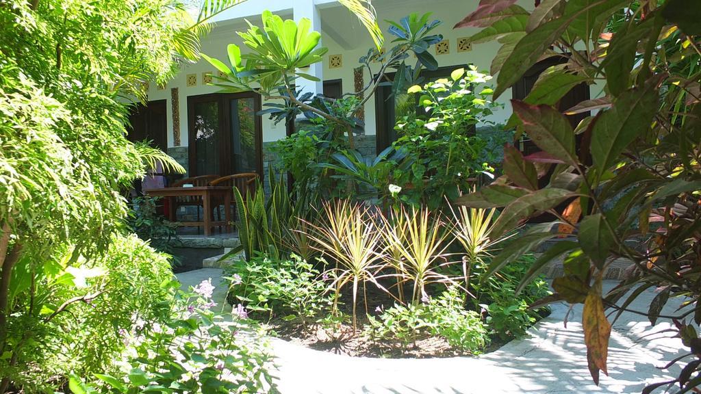 Ricel Homestay Gili Trawangan Exteriör bild