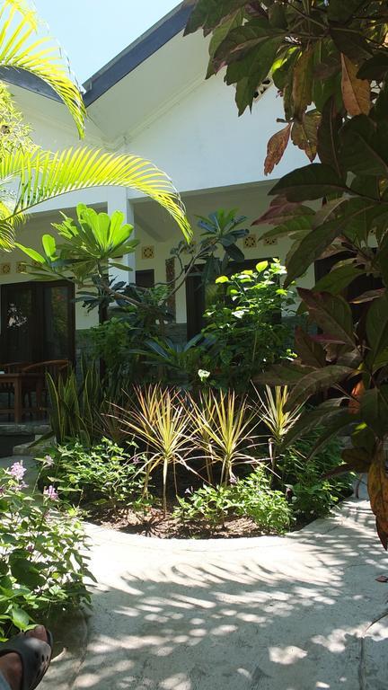 Ricel Homestay Gili Trawangan Exteriör bild