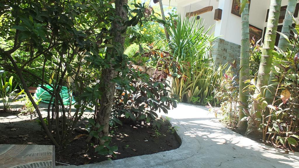 Ricel Homestay Gili Trawangan Exteriör bild