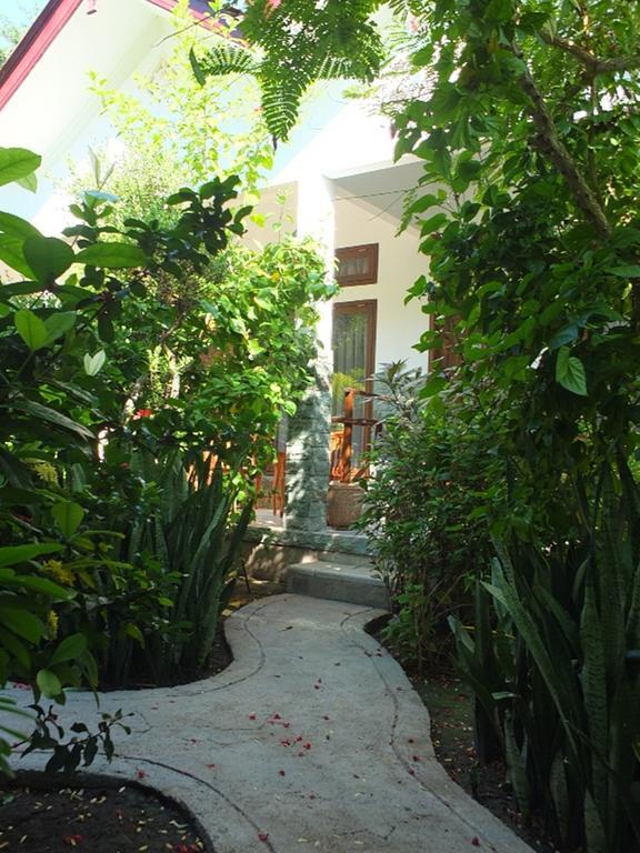 Ricel Homestay Gili Trawangan Exteriör bild